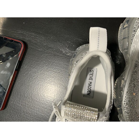 NWOB Steve Madden Maxima Rhinestone - Trim Trainer Sneaker Size 6.5 - Picture 6 of 7